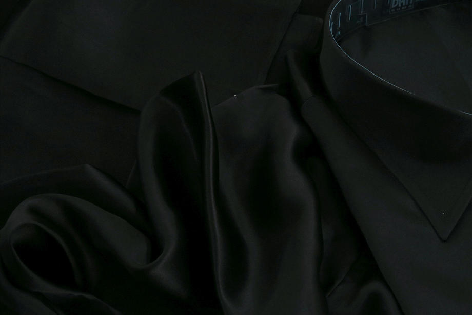 ★イタリアシルクシャツDAN ROMA SILK SATIN PERLA NERA_T_999 普通衿　黒真珠！魅惑のNERA 黒
